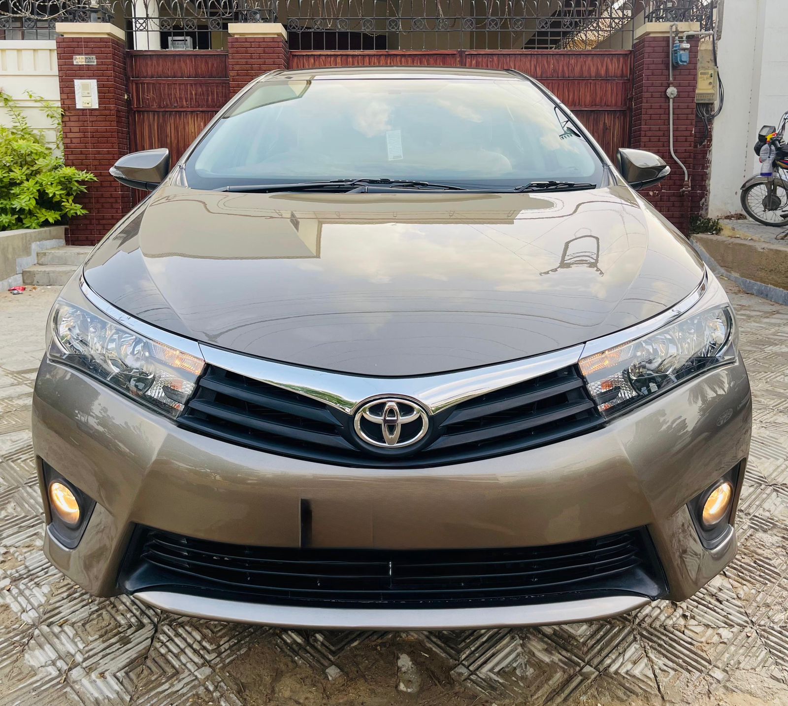 Toyota corolla altis 1.6